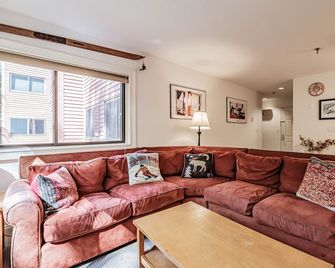 On Mountain two bedroom unit sleeping 6 - Newry - Sala de estar