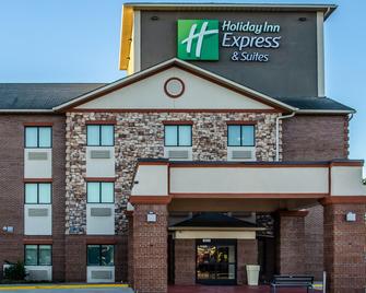 Holiday Inn Express & Suites Olathe South - Olathe - Rakennus