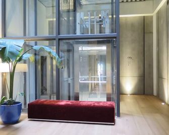 Hotel Tayko Bilbao - Bilbao - Lobby