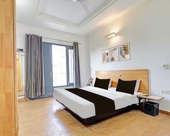 Super Townhouse Sector 49 Sohna Road - Gurugram
