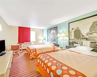سوبر 8 باي ويندام سان أنطونيو/فييستا - سان انطونيو - غرفة نوم