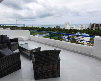 Beautiful Renovated Apartment In Casablanca - Same