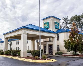 Quality Inn - Fuquay-Varina - Edificio