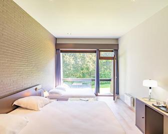 Les Rhodos - Ciney - Bedroom