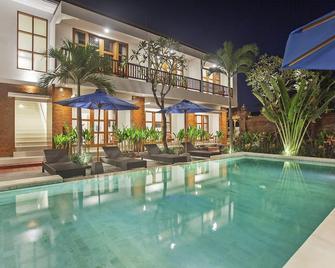 Sahadewa Suites Residence - Kuta - Kolam