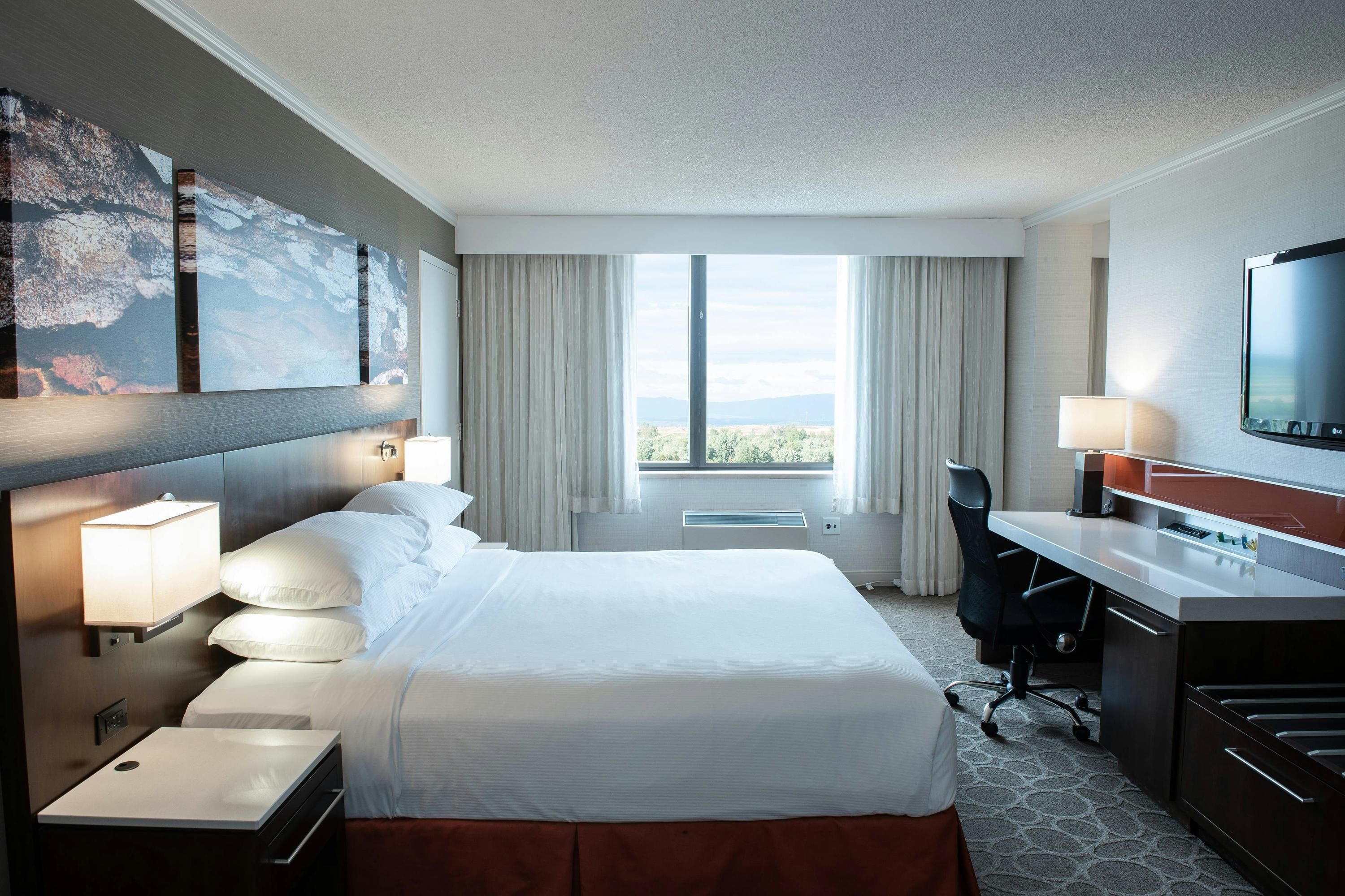 Delta Hotels by Marriott Saguenay Conference Centre - Saguenay - Camera da letto