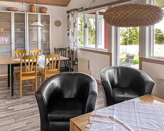 Gorgeous Home In Vittaryd With Wifi - Vittaryd - Sala de estar