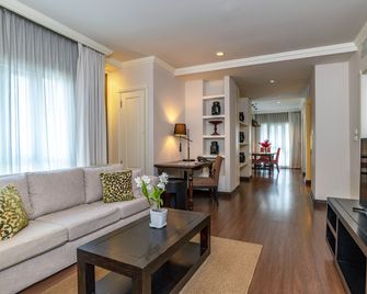 At 21 Saladaeng - Bangkok - Sala