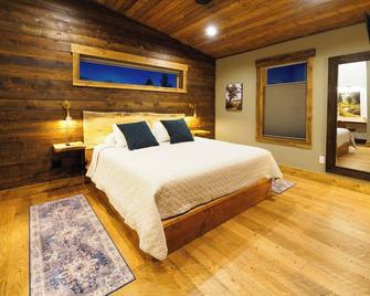 Modern meets rustic in this luxury cabin on Cody's outskirts (Roam Cody Yellowstone) - Cody - Habitación