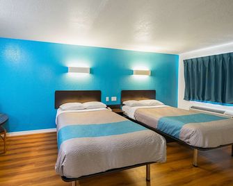 Motel 6 Grand Prairie Interstate 30 - גרנד פריירי - חדר שינה