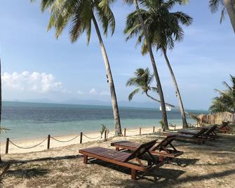 Lennon Maison - Ko Samui - Beach
