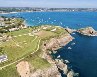 Villa Grand Large, Standing 4avec vue mer Panoramique D'exception - Plougonvelin - Edificio
