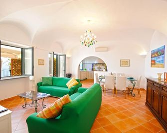 Casa Alessia - Praiano - Sala de estar