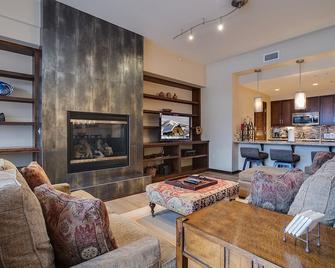 Luxury Downtown Residence | A/C | Free City Bus | Close to Shops | Ski Locker at - Steamboat Springs - Living room