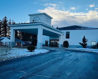 Hotel M Mount Pocono - Mt Pocono - Gebäude