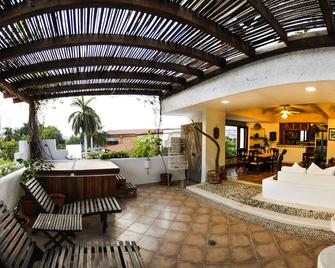 Reconocido por su ubicacion calidez y hospitalidad - Ixtapa - Edificio