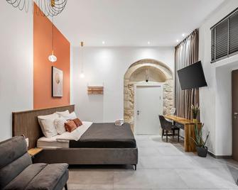 Old City Boutique - By La Finca Hotel - Beer Sheva - Bedroom