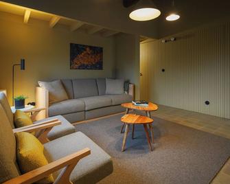 Casa nas Caldeiras - 3 Quartos - Furnas - Living room