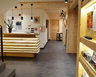 Chalet Elisabeth dolomites alpin & charme - Selva di Val Gardena - Lễ tân
