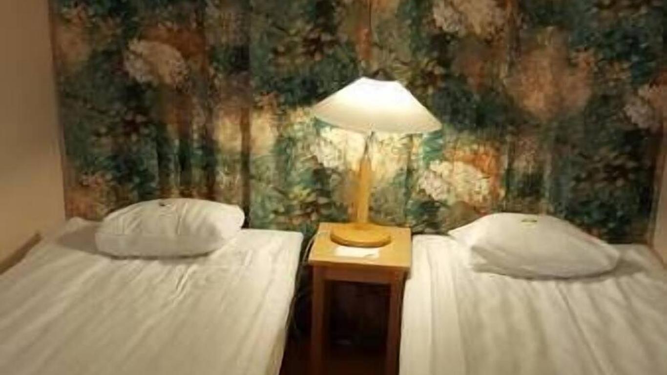 هوتل سبورت آند ريست