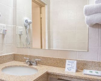 Faulds Motel - Sarnia - Bad