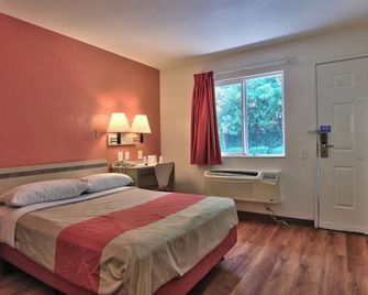 Motel 6 Sacramento South - Sacramento - Soveværelse