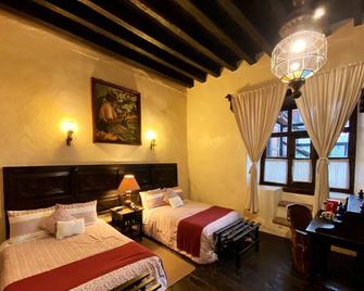 Hotel Mansion Iturbe - Pátzcuaro - Bedroom