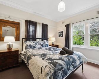 Khandala Cottage - 카툼바 - 침실