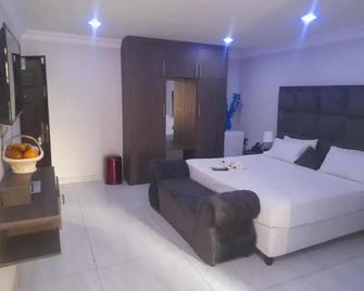 lifestyle lodge hotel - Vereeniging - Habitación