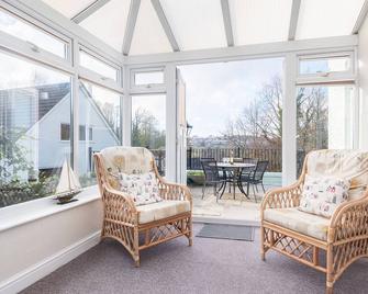 The Moorings, just across from Fowey - Fowey - Living room