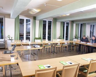 4-bed room with shower/WC - Arnsberg - Restaurant