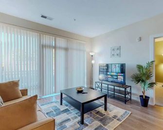 Elegant Home - Stamford
