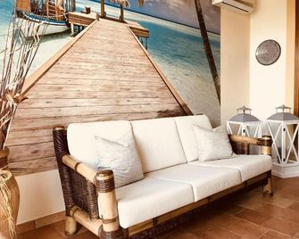 B&B L'Angolino Della Nonna - Castelluzzo - Lobby