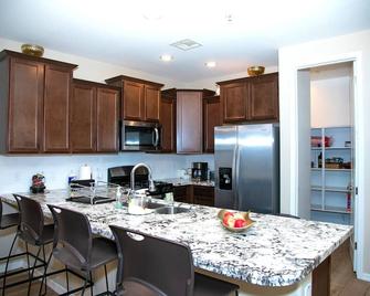 Very calm place and good for your family - Tolleson