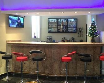 Fort Ross Hotel - Lagos - Bar