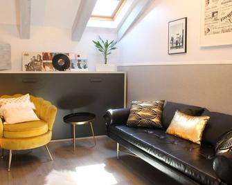 Teatrisso Hotel Palacio - Cuzcurrita-Río Tirón - Sala de estar