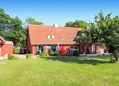 2 bedroom accommodation in Kölpin - Usedom - Building