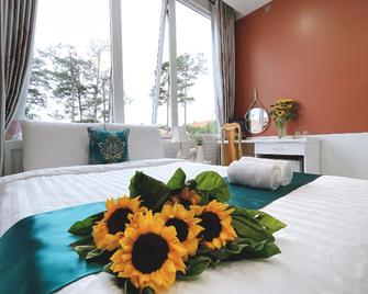 Hai Long Vuong Hotel - Dalat - Bedroom