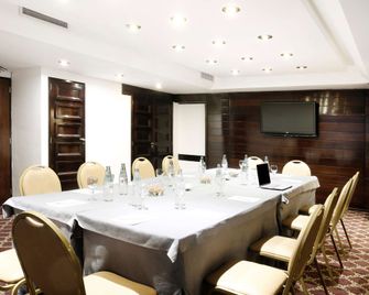 Cyan Hotel De Las Americas - בואנוס איירס - חדר ישיבות