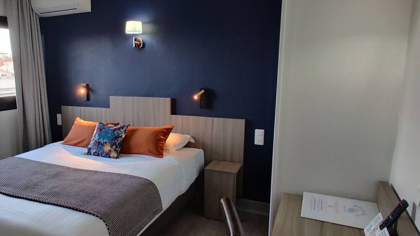 Logis Hôtel Les Bleuets