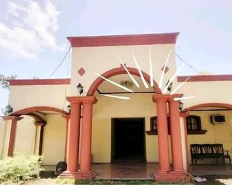 Regency Plaza Tourist Inn - Bacólod