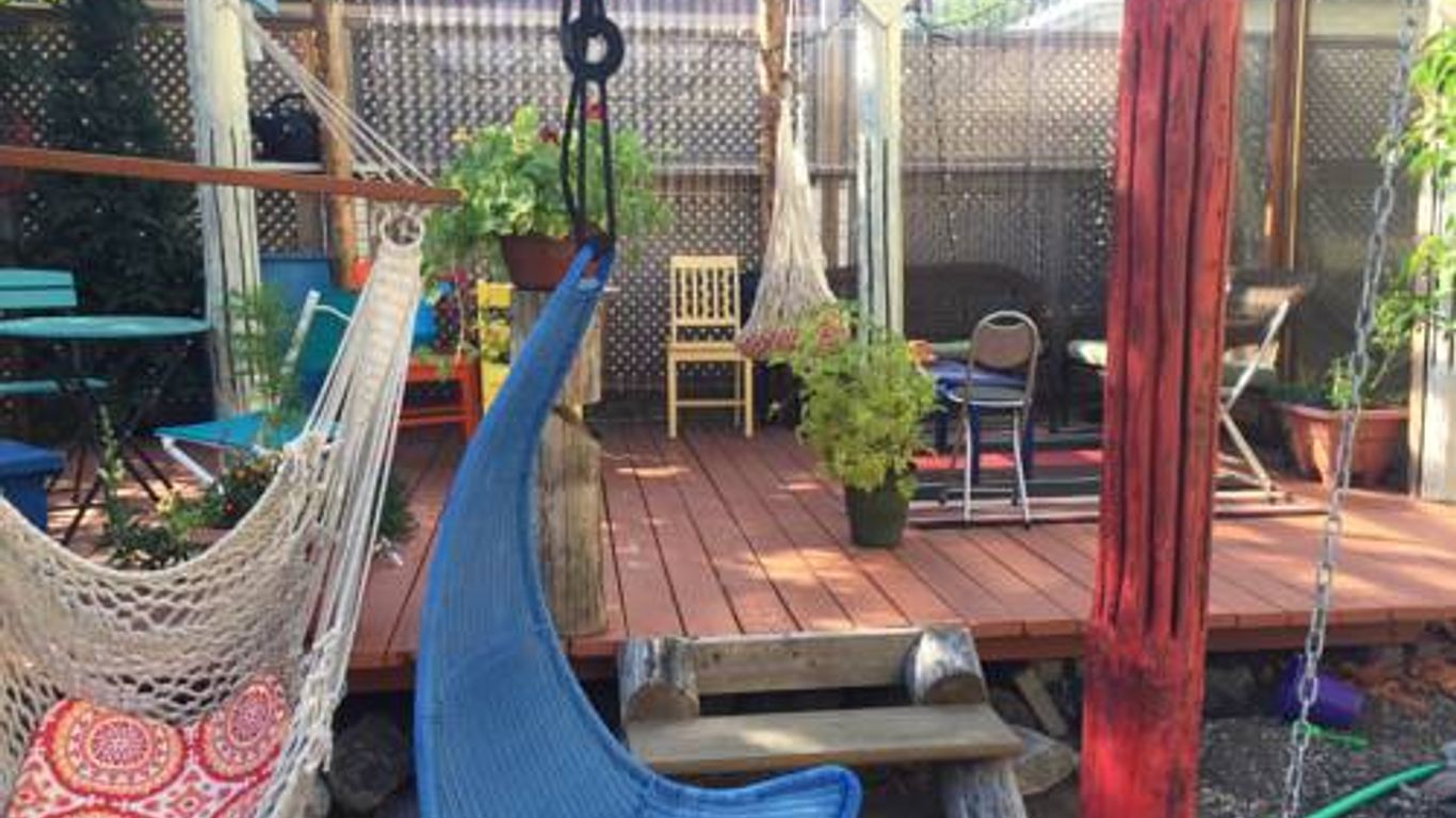 Auberge Internationale Le Tangon