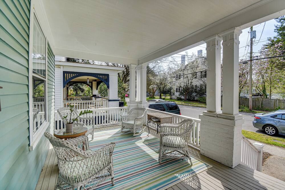 Elizabeth City Home w/ Fire Pit 1 Mi to Downtown - Elizabeth City - Innenhof