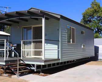 Longreach Starlight Cabins - Boutique Outback Accommodation - Longreach - Edificio