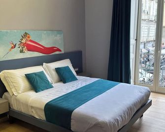 Hotiday Napoli Astoria - Nápoles - Habitación