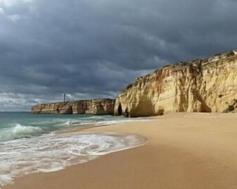 Atlantic view villa on prestige private complex close to 3 fabulous beaches - Praia do Carvoeiro - Beach