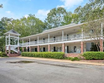 Pet Friendly | Secluded | Quiet | Convenient - Saint Francisville - Gebouw