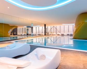 Swissotel Sarajevo - Sarajevo - Piscina