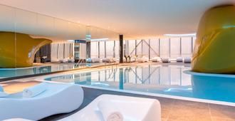 薩拉熱窩瑞士酒店 - 薩拉熱窩 - 游泳池