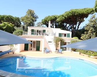 Beautiful Portuguese Villa Casa Das Buganvillas 3 Bedrooms Close to Praca Private Pool Vale Do Lobo - Vale do Lobo - Pool